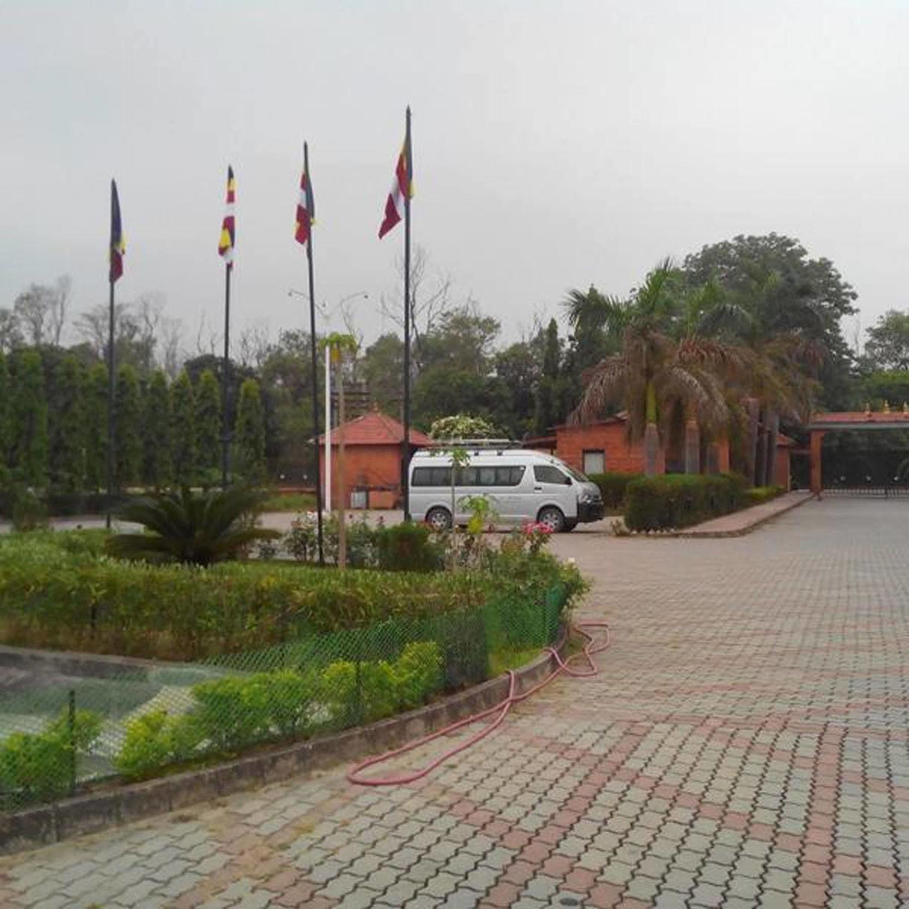 Hotel Lumbini Garden New Crystal Eksteriør billede