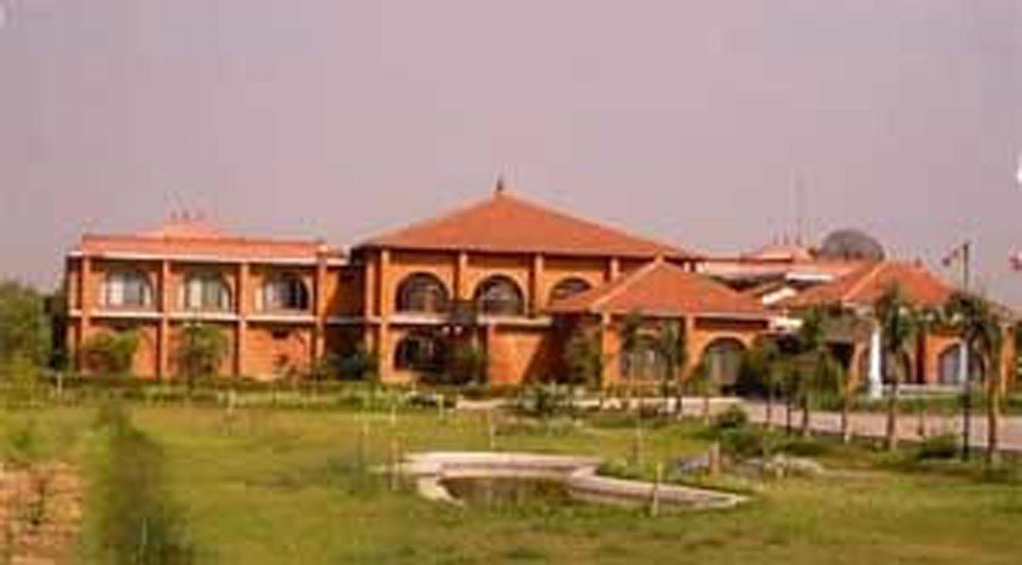 Hotel Lumbini Garden New Crystal Eksteriør billede